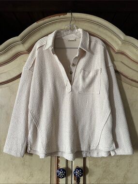 Very J Cream Waffle-Knit Popover Henley Shirt size Small